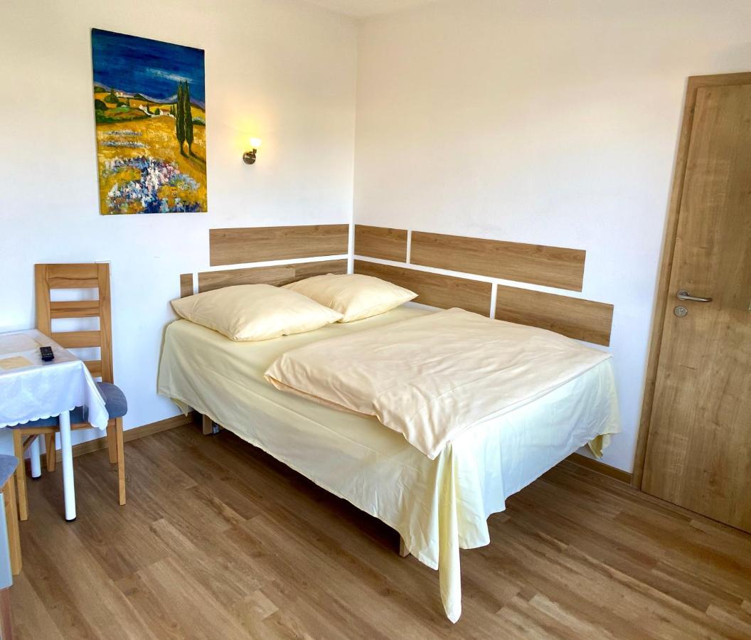 I-Motel Обертсхаузен Екстериор снимка