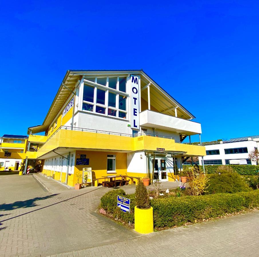 I-Motel Обертсхаузен Екстериор снимка