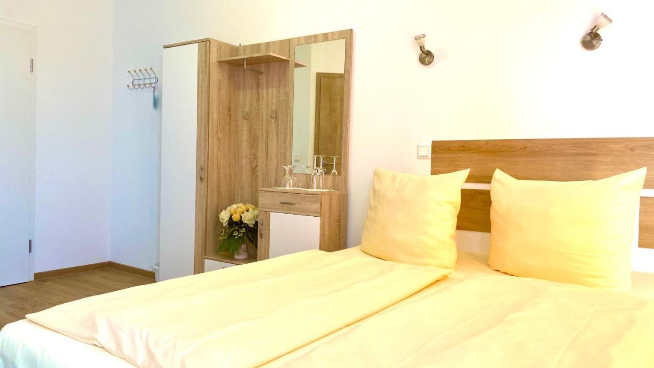 I-Motel Обертсхаузен Екстериор снимка