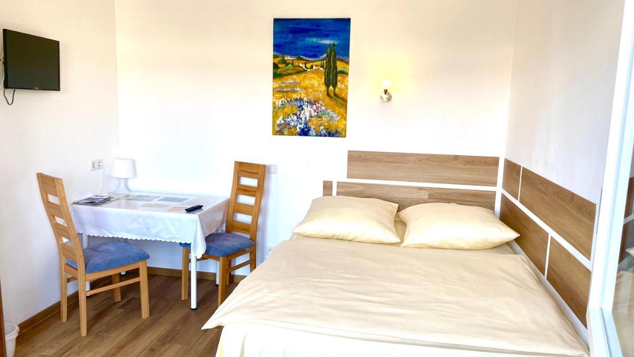 I-Motel Обертсхаузен Екстериор снимка