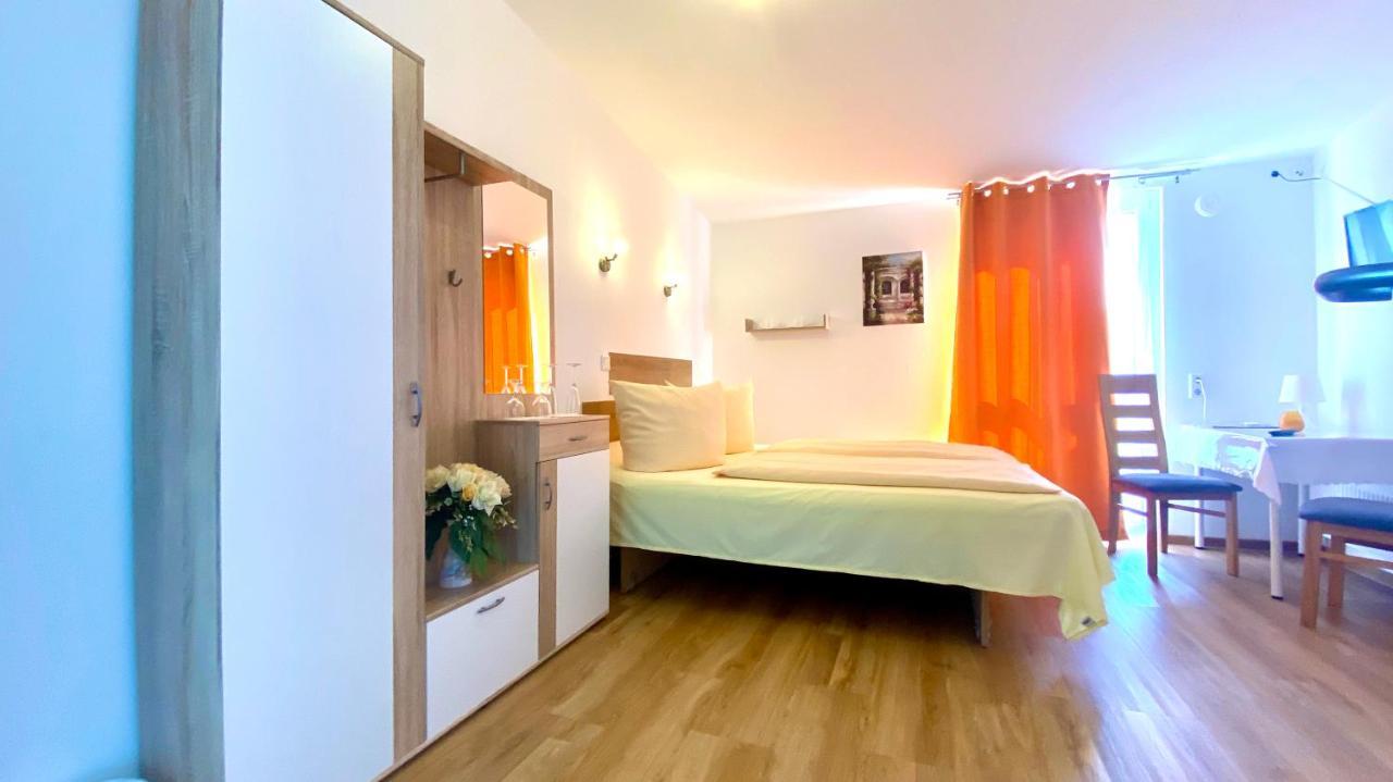 I-Motel Обертсхаузен Екстериор снимка