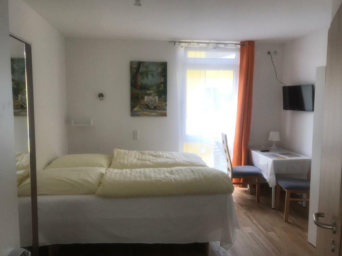 I-Motel Обертсхаузен Екстериор снимка